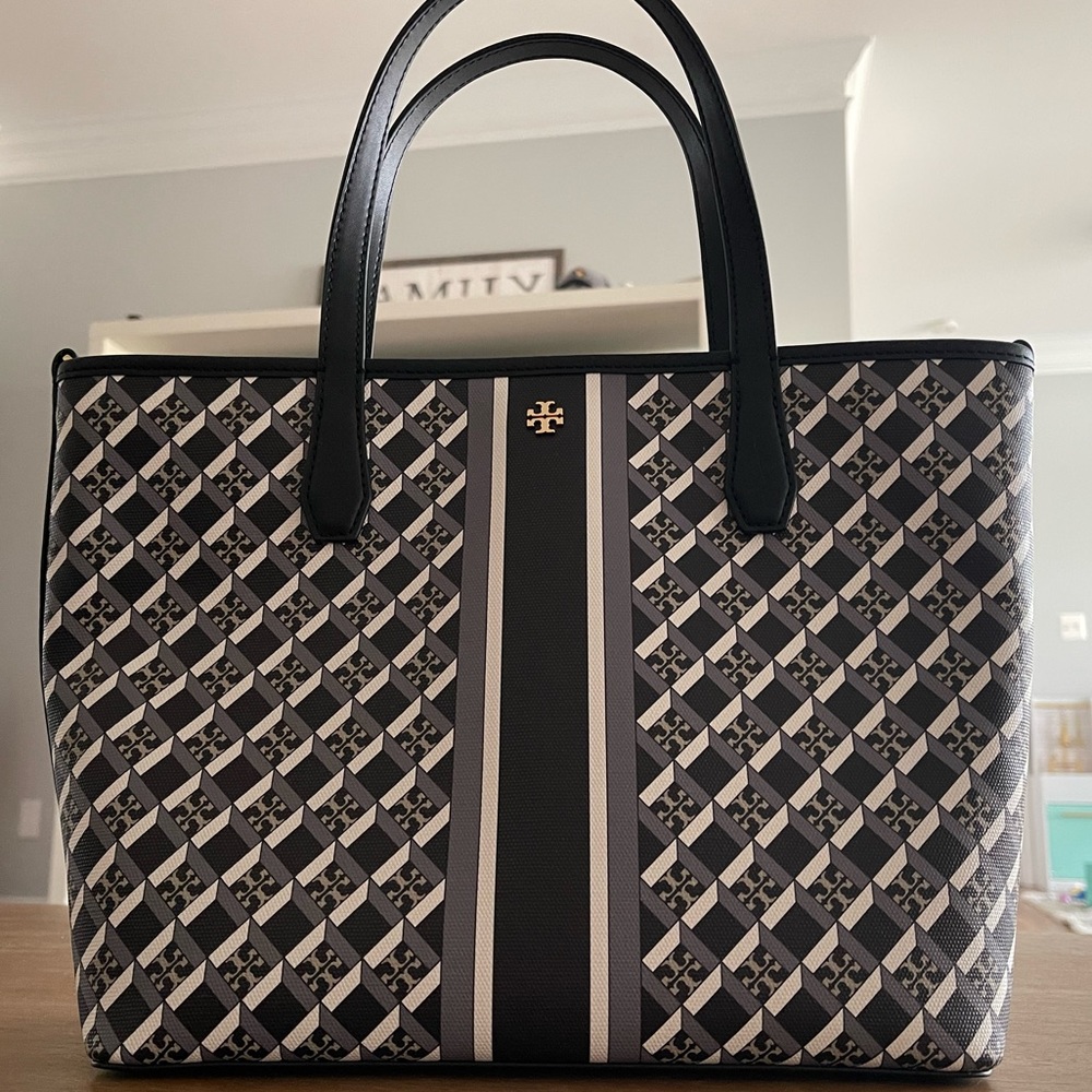 Tory Burch purse